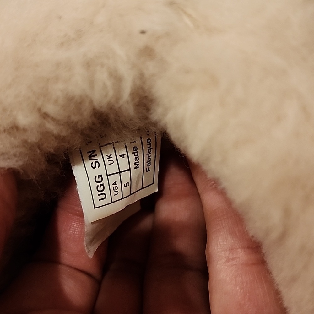 Euc Ugg Boots - image 7